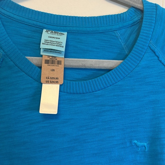 VS Crop Top - Picture 2 of 2